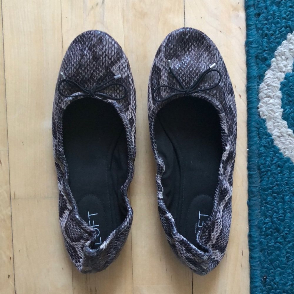 Ann Taylor flats